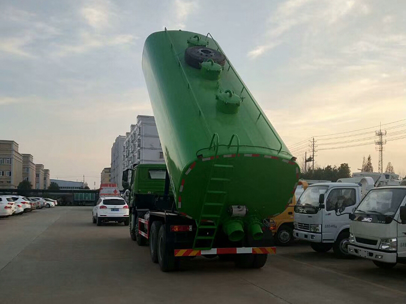 重汽污泥自卸运输车24方