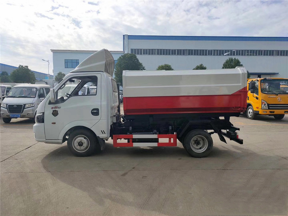 东风途逸蓝牌3-4方挂桶垃圾车