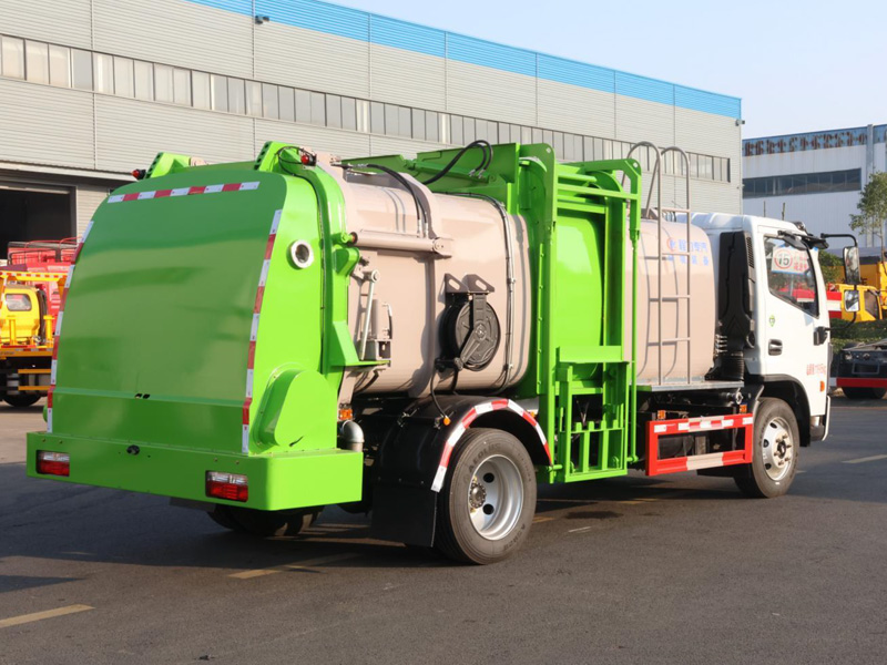 东风多利卡D7餐厨垃圾车