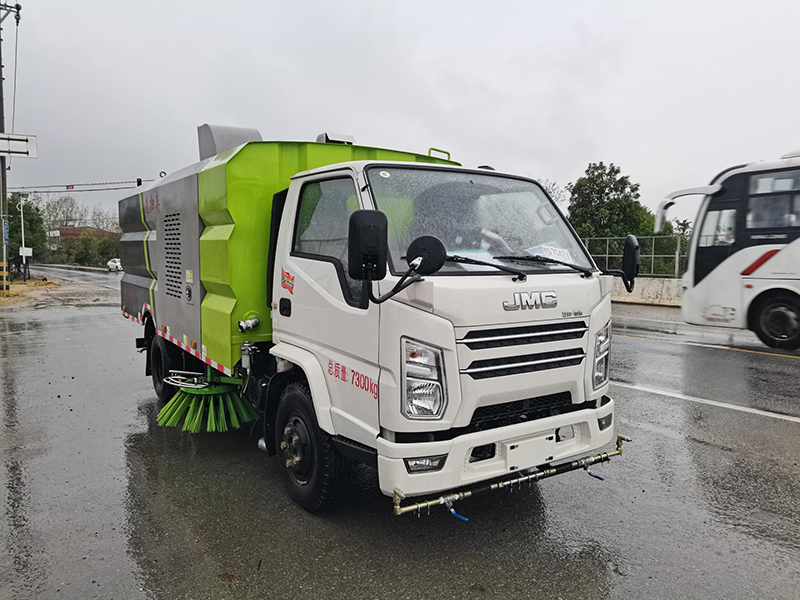 江铃洗扫车
