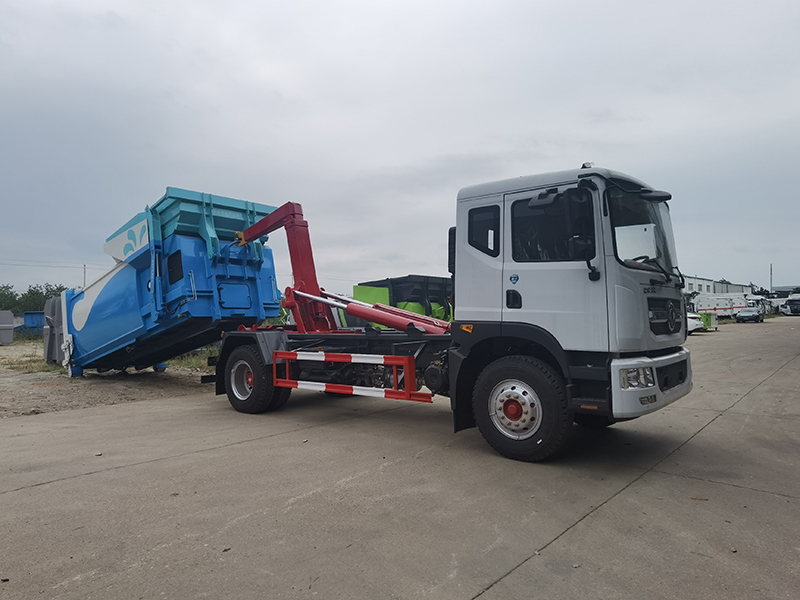东风D9配鲸鱼垃圾站