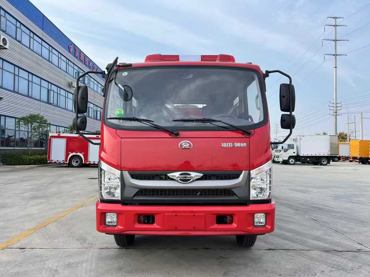 2.5吨福田水罐消防车