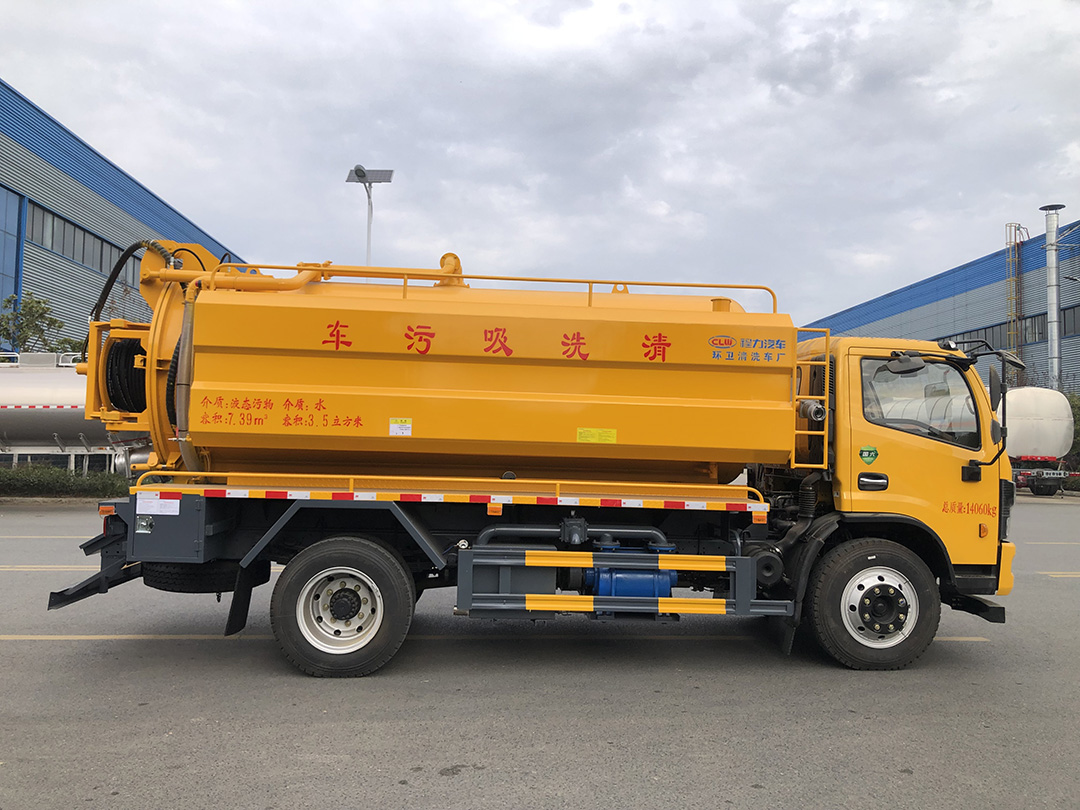东风多利卡12.7方清洗吸污车