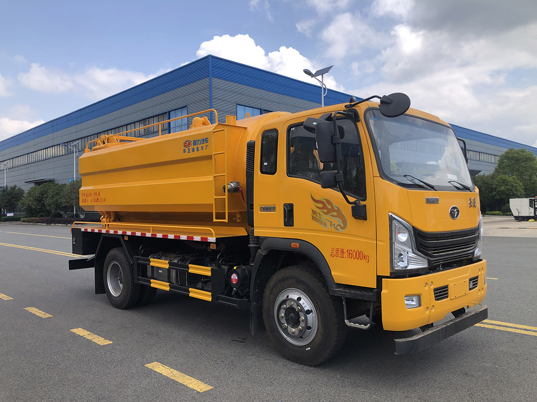 重汽豪曼分体罐清洗吸污车