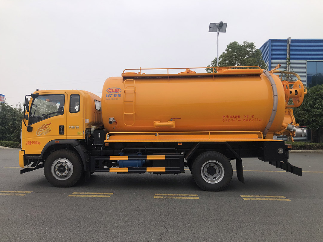 重汽豪曼一体罐清洗吸污车