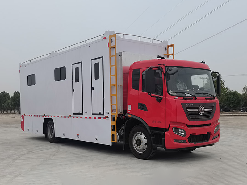 CL5130XCS6BZ天锦厕所车