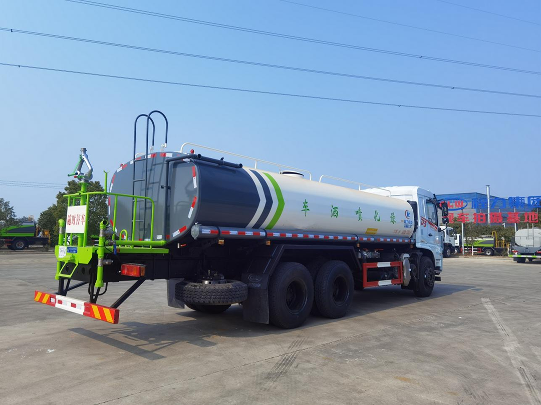 东风D3后双桥19.5方绿化喷洒车