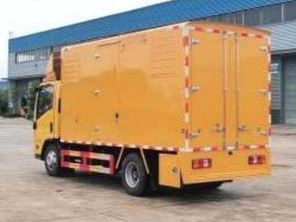 CLW5160XXHACA东风天锦长轴500KW车