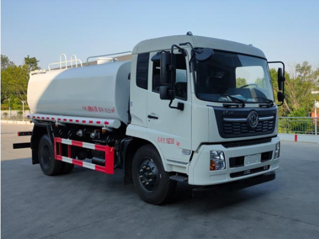 东风天锦系列12.61方绿化喷洒车