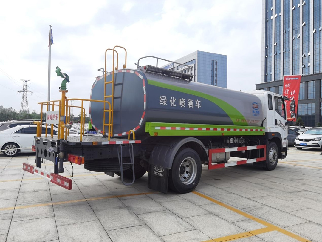 解放JK6系列14.35方绿化喷洒车