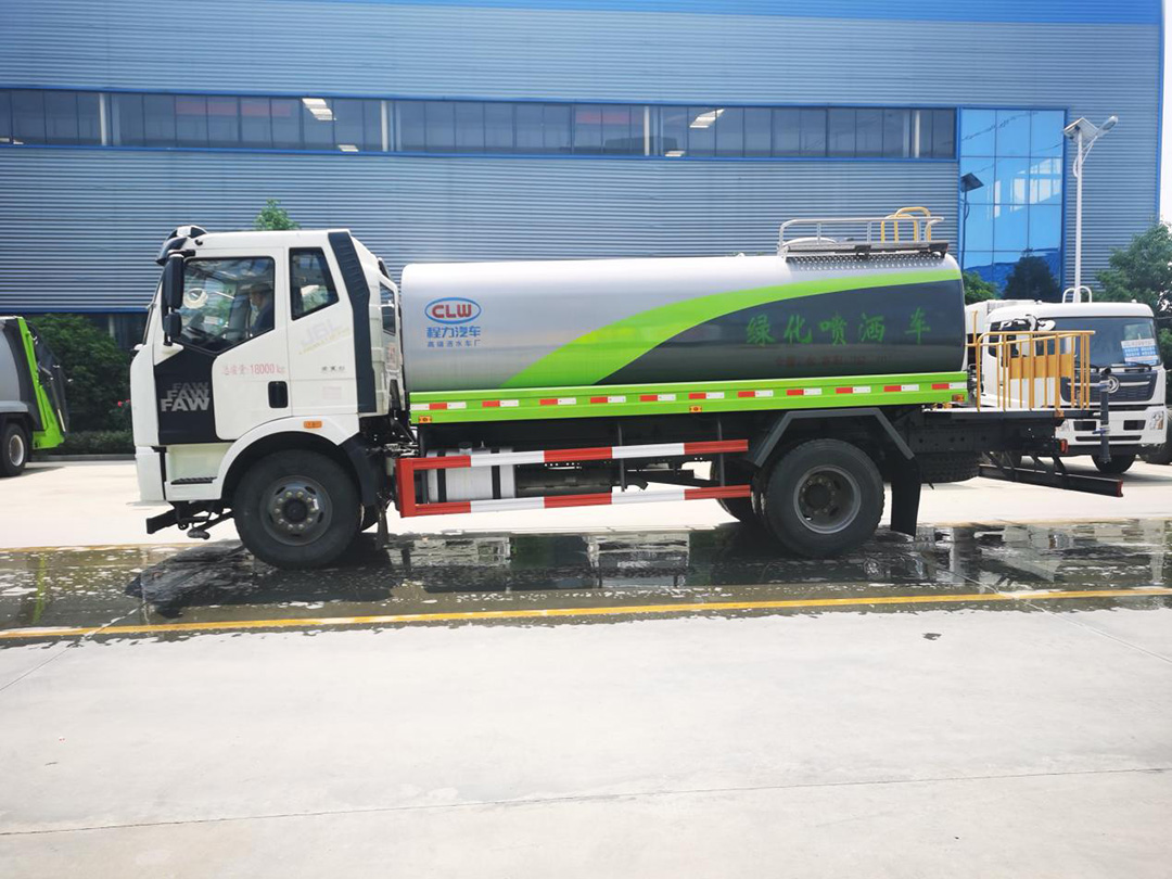 解放系列11.91方绿化喷洒车