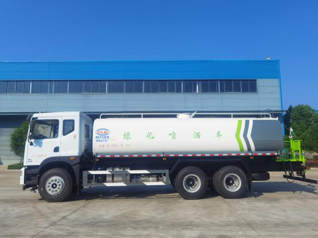 国六华神T5 20方洒水车