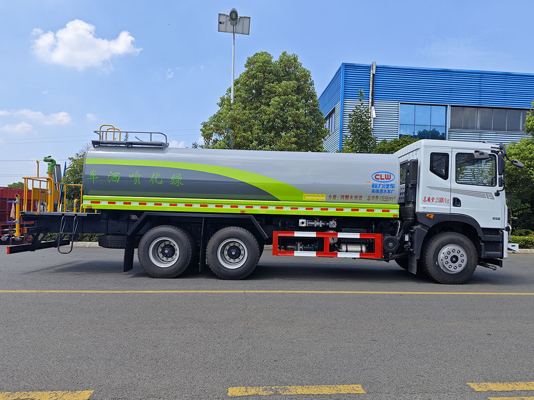 程力华神T5后双桥18.88方绿化喷洒车