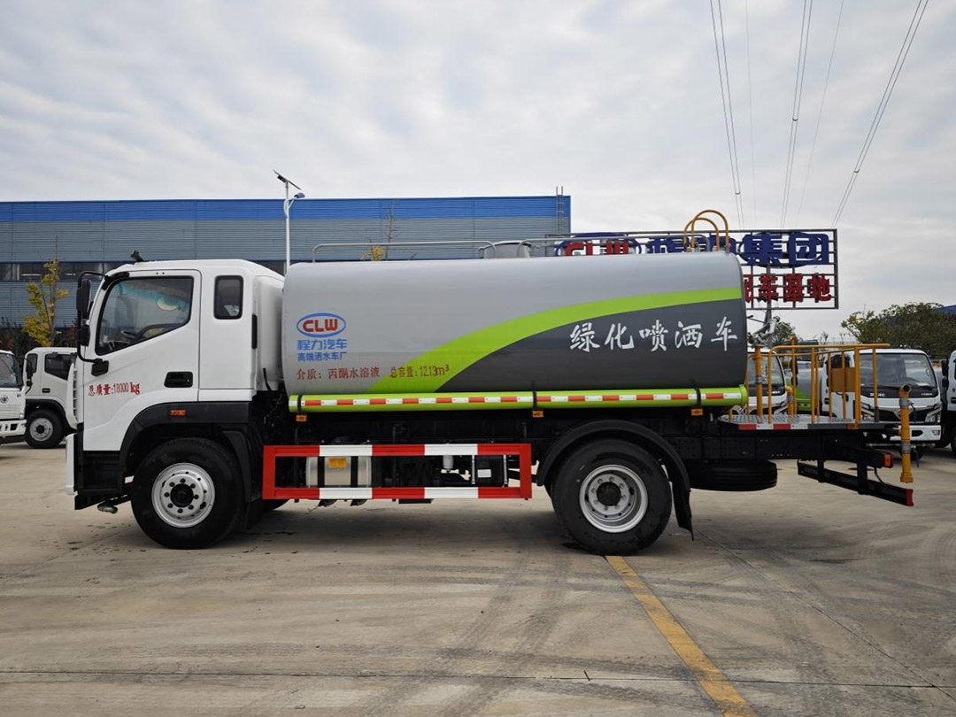 福田欧航系列14.5方绿化喷洒车