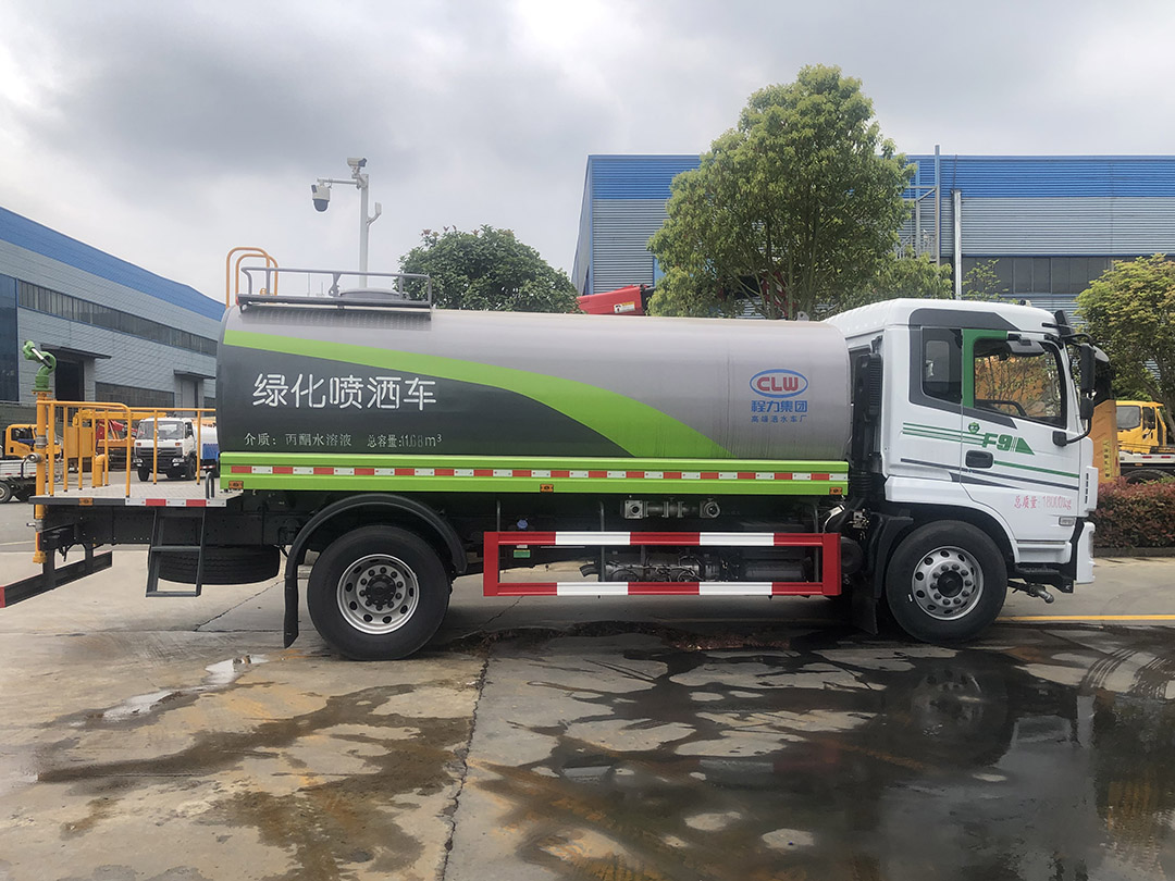 东风福瑞卡系列15方绿化喷洒车