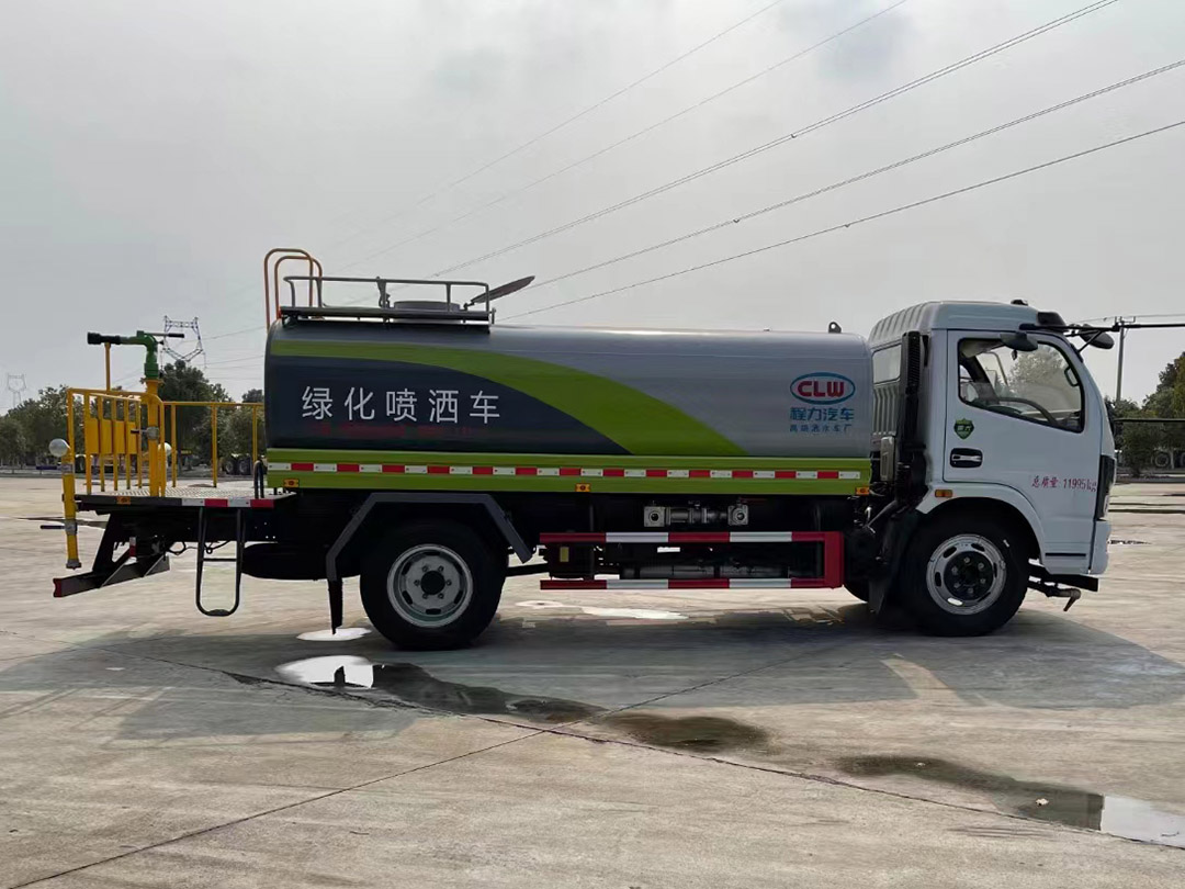 东风D7.F7系列9.28方绿化喷洒车