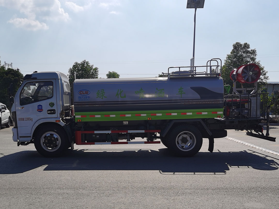 东风D7.F7系列8.75方绿化喷洒车