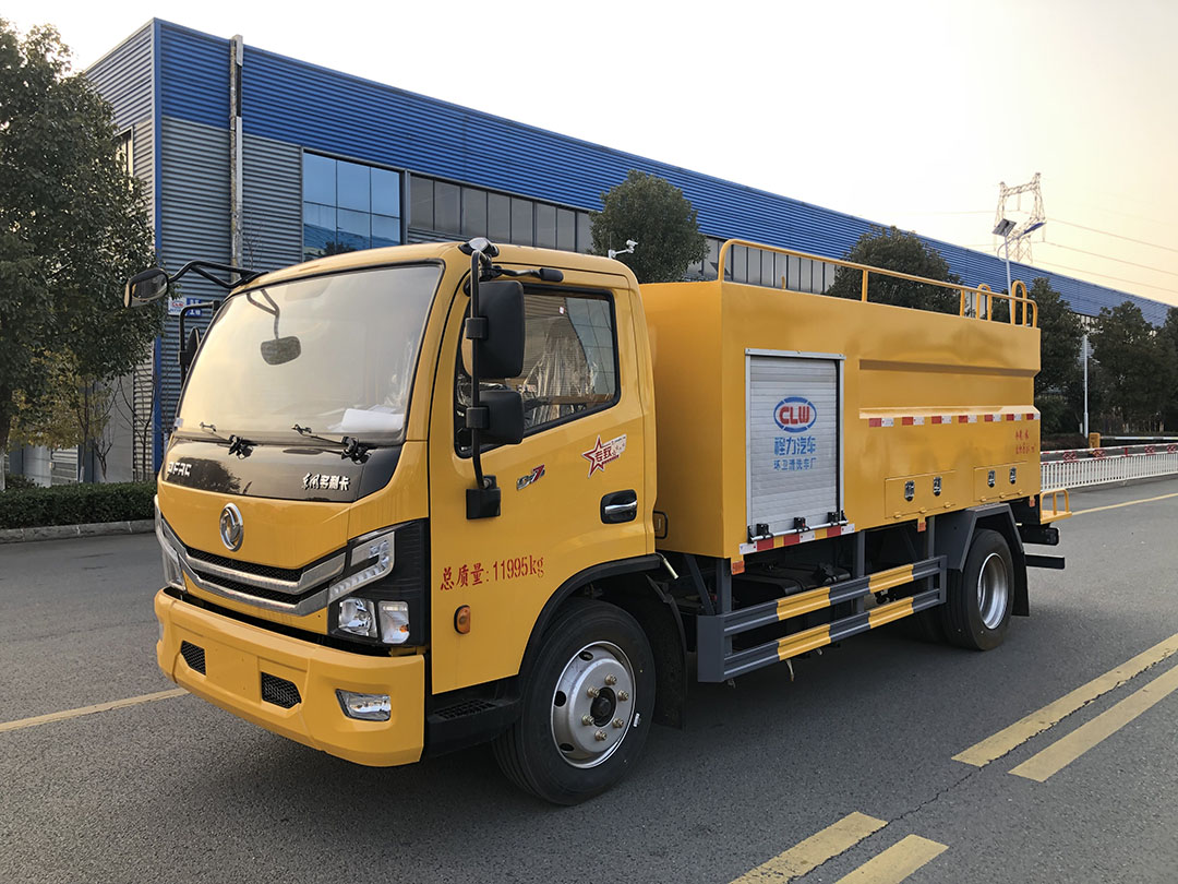 东风大多利卡高压清洗车