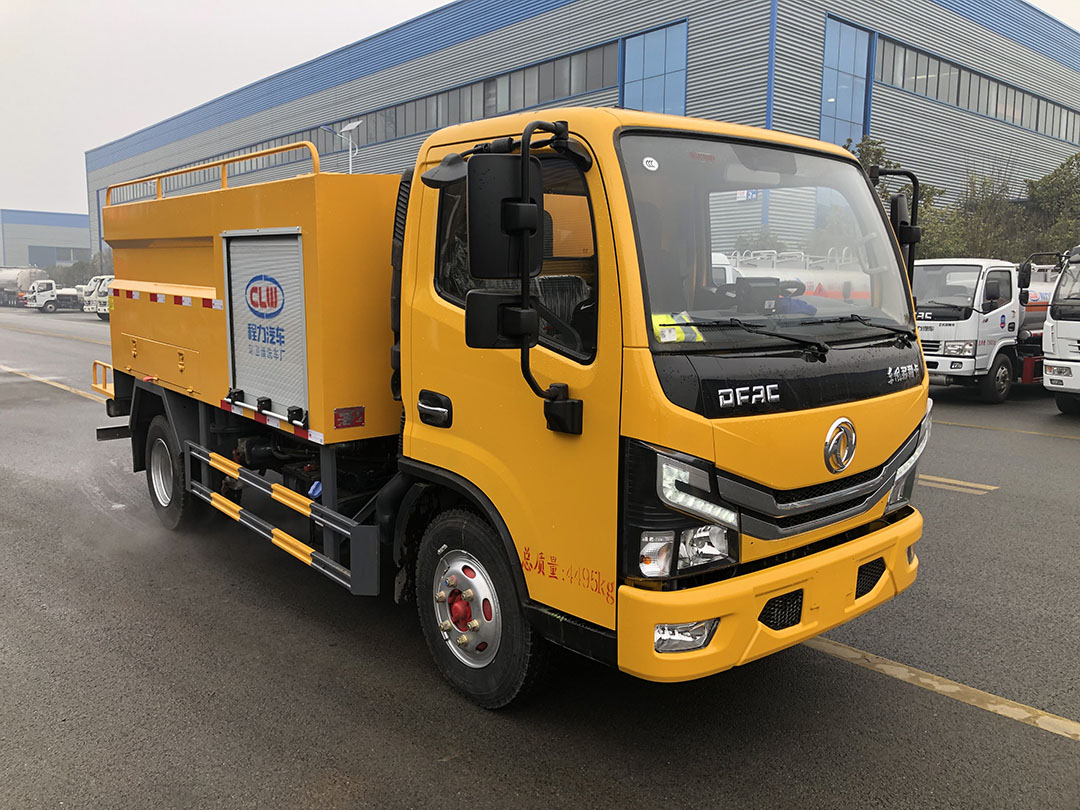 东风小多利卡高压清洗车