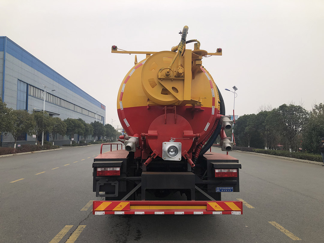 解放一体罐清洗吸污车