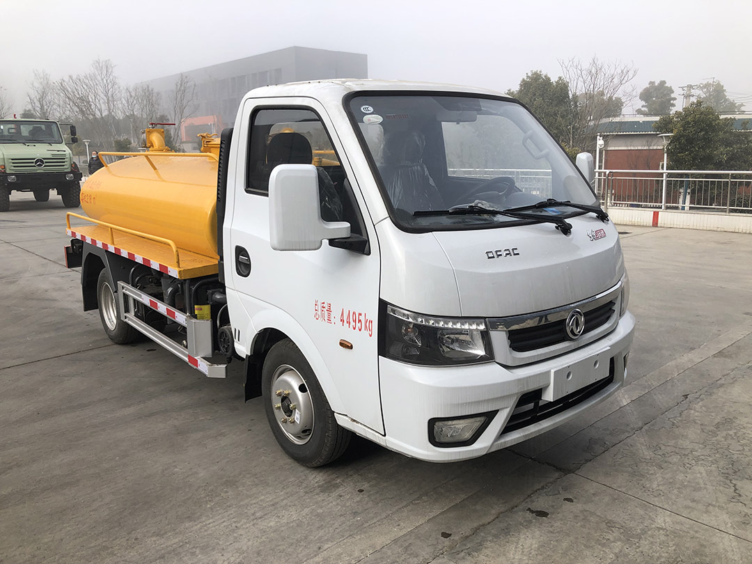 东风途逸吸粪车