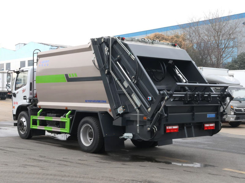 东风多利卡D7/12方压缩垃圾车