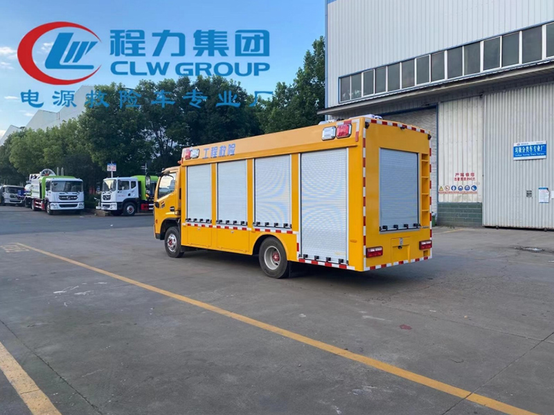 东风多利卡D7 2000方排水车
