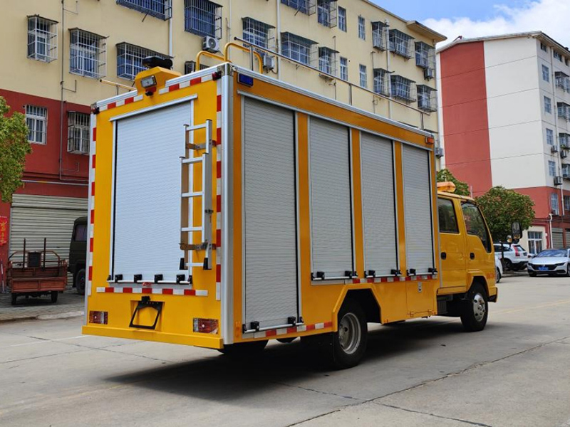 五十铃救险 3815 - 2000方