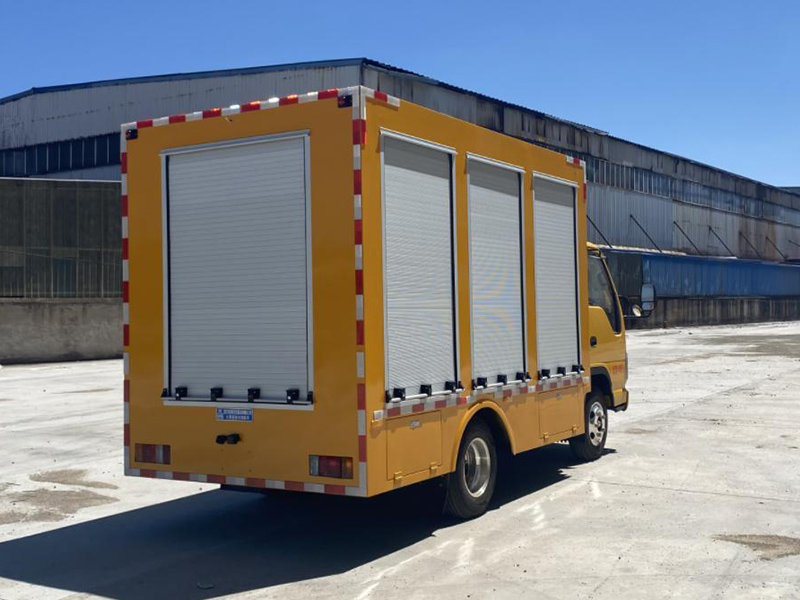 五十铃铃咖蓝牌1000方救险车