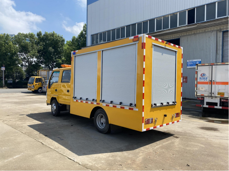 五十铃双排蓝牌1000-1200方救险车（便携）