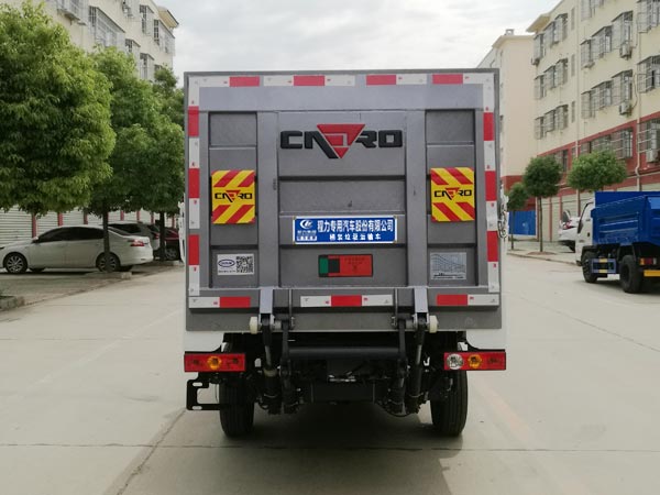 程力威牌CLW5030CTYB6型桶装垃圾运输车