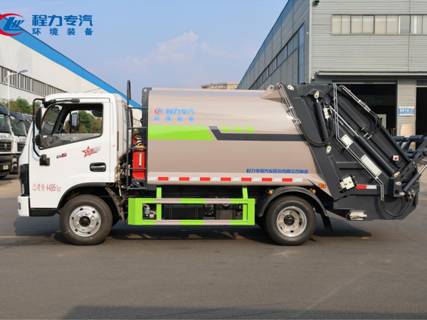 东风多利卡D5压缩垃圾车