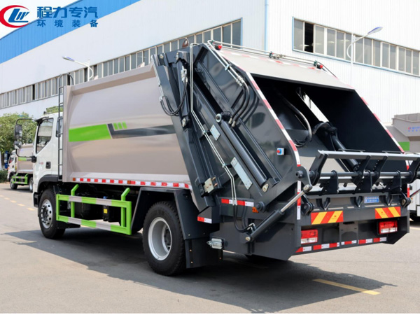 福田领航ES5压缩垃圾车