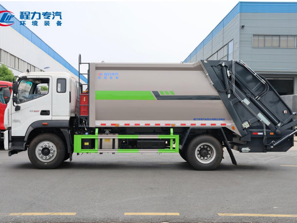 福田领航ES7压缩垃圾车