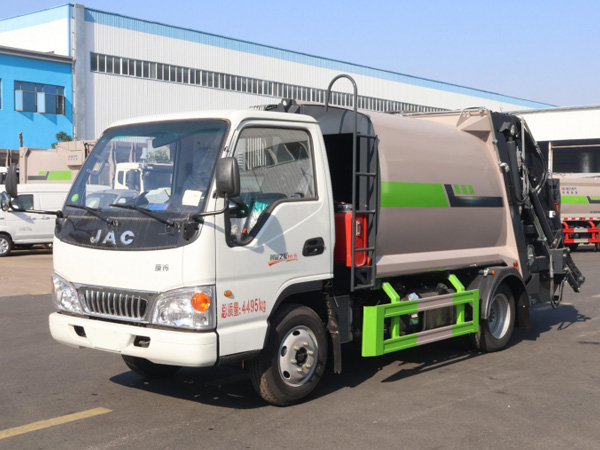 江淮康铃弧形箱体压缩垃圾车