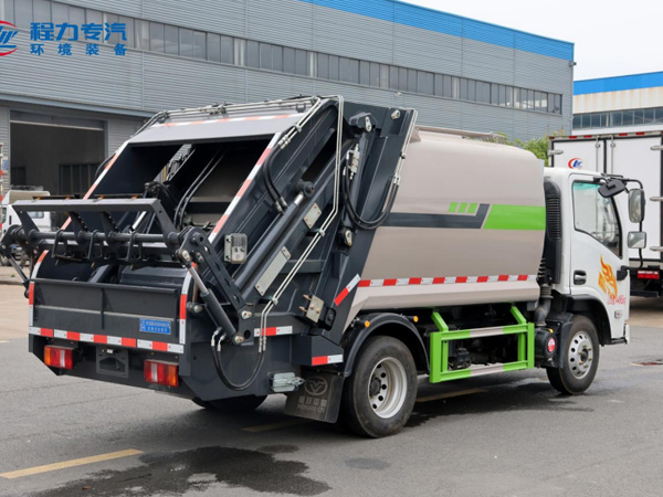 重汽豪曼压缩垃圾车